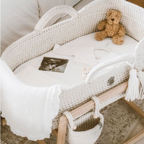 XL Moses Basket with Straight Hood | Safe & Unique by Anzy Home