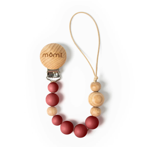 mōmi babypace pacifier clip - wooden / silicone - cranberry