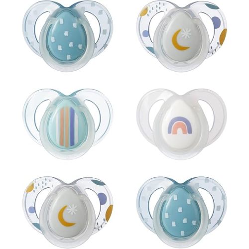 Tommee Tippee Nighttime pacifiers, 6-18 months, 6 pack of glow in the dark pacifiers with symmetrical silicone baglet
