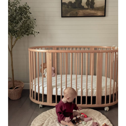 Sleepi™ Convertible Crib with Mattress (0-5 years) | Stokke® Online Shop
