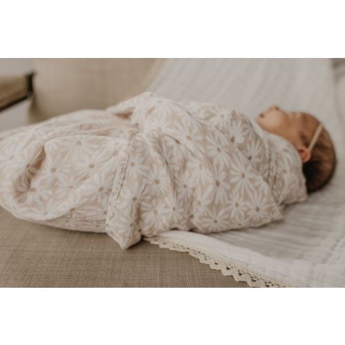 Flower cotton muslin swaddle blanket | 100% organic cotton | fall baby swaddle | baby shower gift | baby girl swaddle | baby girl blanket