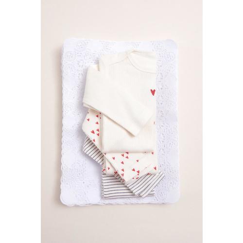 THREE-PACK OF ROUND NECK HEART BODYSUITS - Ecru | ZARA United States