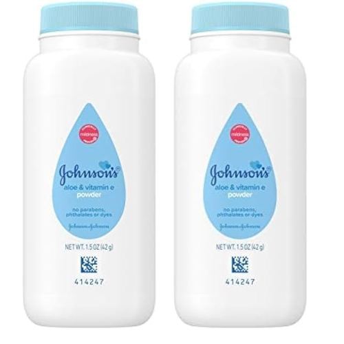 Johnson's Baby Naturally Derived Cornstarch Baby Powder with Aloe and Vitamin E for Delicate Skin, Hypoallergenic and Free of Parabens, Phthalates, and Dyes for Gentle Baby Skin Care, 1.5 oz