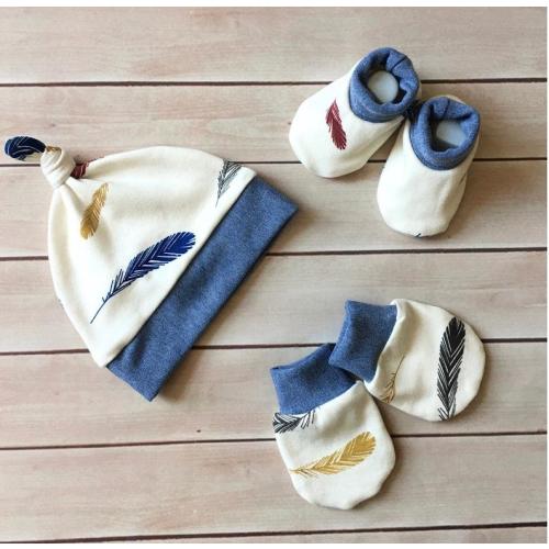 Feather Tribal Newborn baby layette set /Little Feather print top knot hat and no scratch mittens Baby shower gift