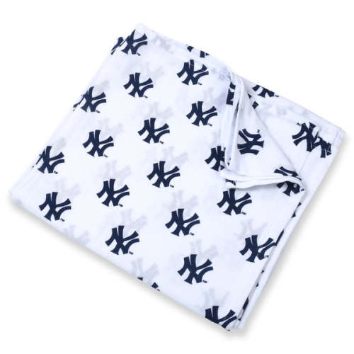 New York Yankees Swaddle Blanket – Three Little Anchors