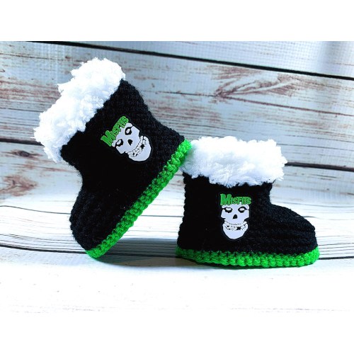 Hand Knitted Goth Baby Boots Punk Rock Skull Booties Metal Head Slippers Clothes Skeleton Shoes Boy Girl Black Gift Halloween 0- 12 Months