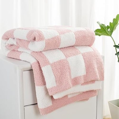 Carriediosa Checkered Throw Blanket 60" X 80" Twin, 400GSM Ultra Soft Microfiber Fuzzy Fluffy Reversible Cute Preppy Knitted Blankets Cozy Plush Fall Throws for Couch, Bed, Sofa, Dusty Pink