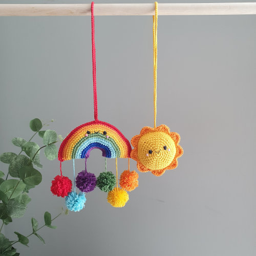 Play gum rainbow -sun ,Crochet rattles,Crochet toys, children's decoration, happy rainbow toy,baby gym toy,newborn gift, baby room decor