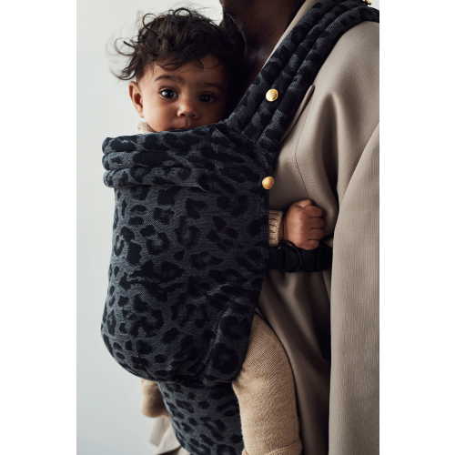 Leopard Grey | Zeitgeist Baby Carrier | SHOP ARTIPOPPE
