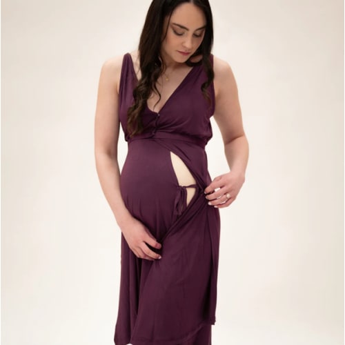 Juliet Labor & Postpartum Gown in Plum – Lila