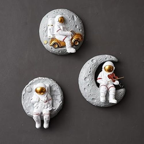 Space Astronaut Wall Sculptures Decor Set of 3 for Boys Room Decor, 3D Kids Room Wall Decor Outer Space Themed Bedroom Decor for Kids Room Nursery