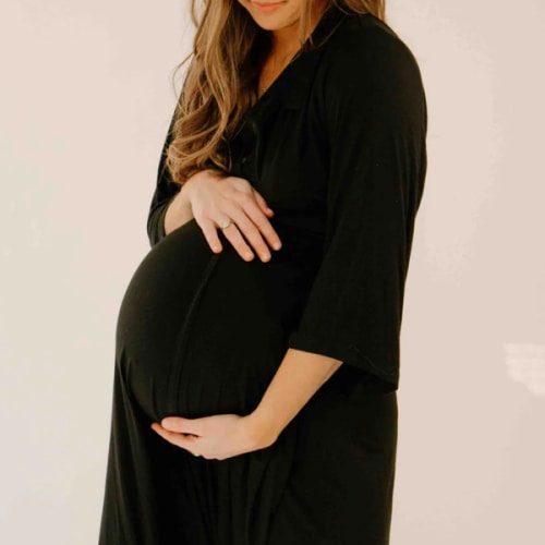 Lila Labor & Postpartum Gown in Plum
