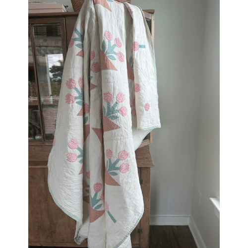 Antique Floral Quilt — Gift Haven