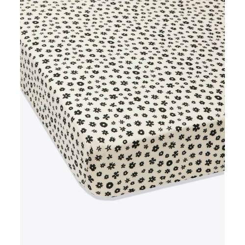 Organic Muslin Crib Sheet, Daisies