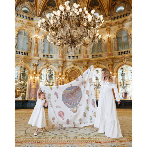 Grand Carré – Hot Air Balloons - Atelier Choux