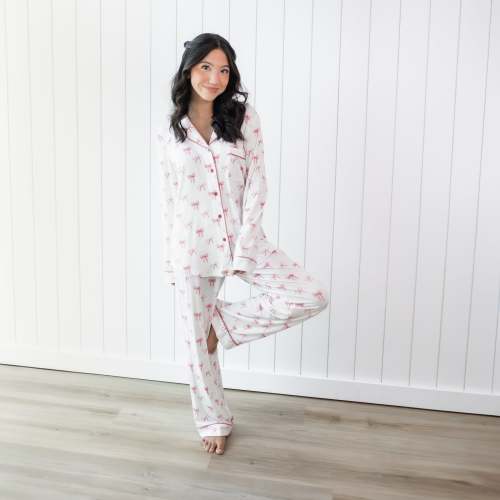Long-Sleeved Women's Pajama Set in Bow