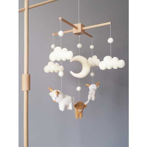 Baby Crib Mobile, Highland Cow Mobile, baby mobile neutral Crochet Mobile, Hochlandkuh Mobile, Gehäkeltes Nursery Decor, Crib Holder, Arm