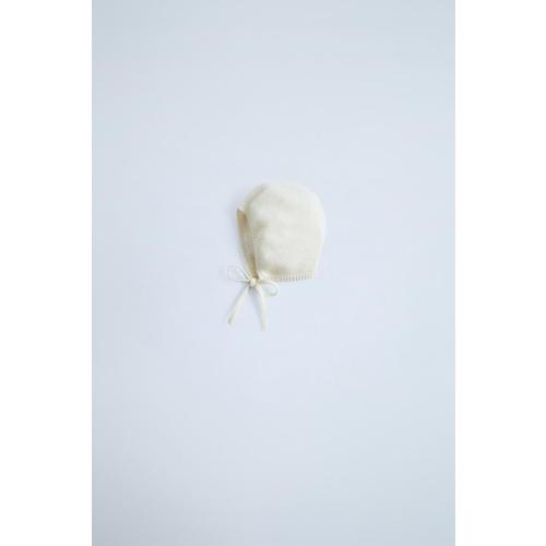 100% CASHMERE BONNET - Ecru | ZARA Canada