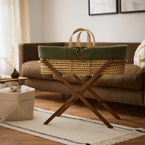 Organic Knitted Moses Basket, Mattress & Walnut Foldable Stand Juniper ‐ The Little Green Sheep