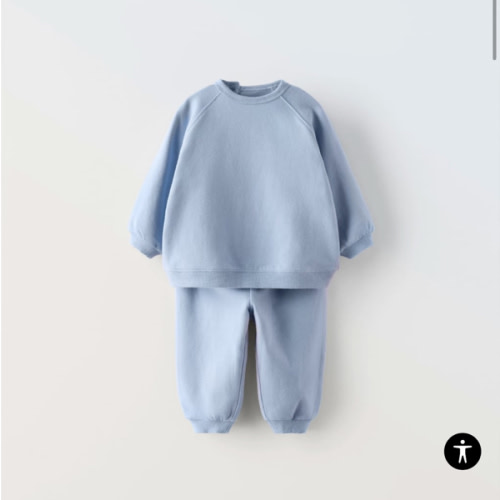 SWEATSHIRT AND PANTS MATCHING SETSWEATSHIRT AND PANTS MATCHING SETSWEATSHIRT AND PANTS MATCHING SET