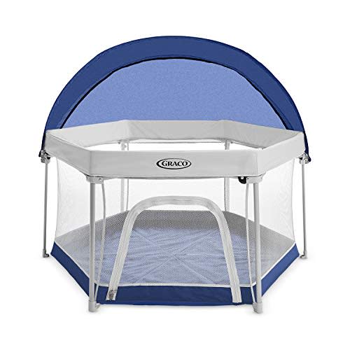 Graco Pack 'n Play LiteTraveler LX Playard Outdoor and Indoor Playspace with Compact Fold UV Canopy