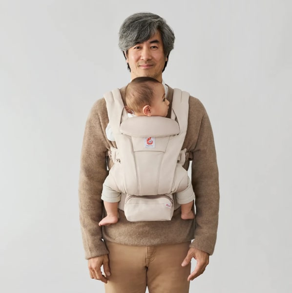Shop Omni Deluxe Baby Carrier - NEW CARRIER | Ergobaby