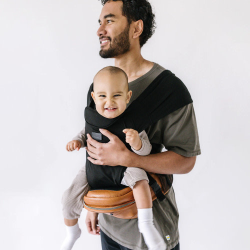 Tushbaby Hip Seat and Snug Carrier Bundle - Cognac Vegan Leather, Black Snug Carrier
