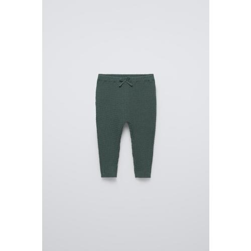 CABLE KNIT LEGGINGS - Dark green | ZARA United States