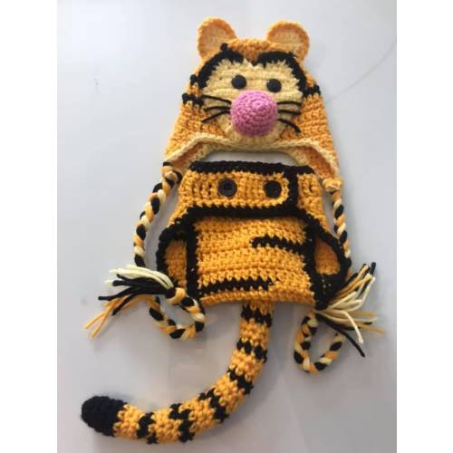 Tiger Baby Outfit / newborn photo op/ baby shower gift/ diaper cover set/ Winnie the Pooh / Halloween costume/ tiger
