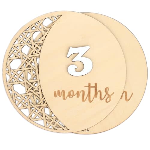 Daisy 3D Baby Monthly Milestone, Wooden Baby Milestone Signs, Monthly Milestone Wood Discs, Baby Milestone Discs (Moon)