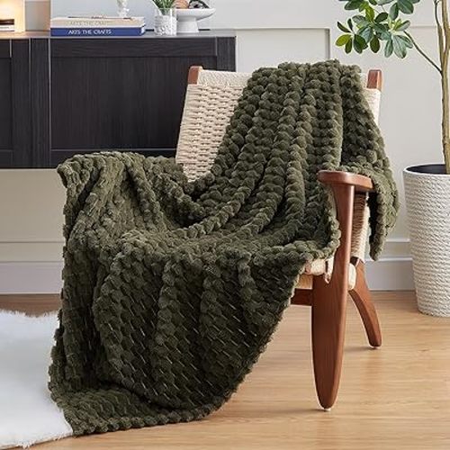 EXQ Home Fleece Throw Blanket for Couch or Bed - 3D Imitation Turtle Shell Jacquard Decorative Blankets - Cozy Soft Fuzzy Flannel Blanket Suitable for All Seasons(50"×60",Dark Green)