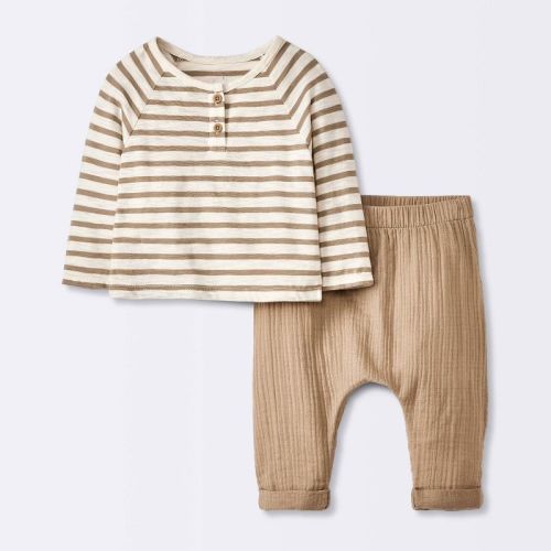 Baby Boys' Striped Jersey T-shirt & Pants Set - Cloud Island™ Brown Newborn