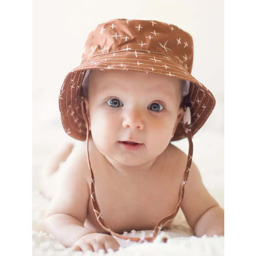 Plus Bucket Hat – Clover Toys