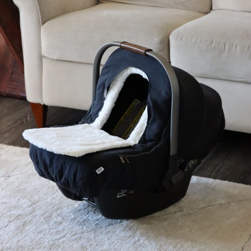 Gliz Design | Summer Lite Car Sear Cover - Triangle Wholecloth