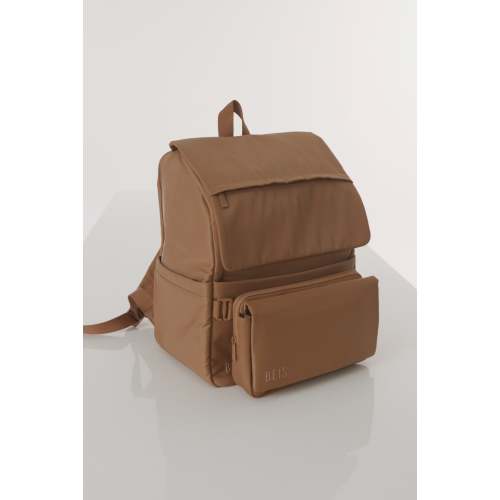 BÉIS 'The Ultimate Diaper Backpack' in Camel Brown