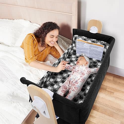 Dream On Me Horton Bassinet and Bedside Sleeper in Black
