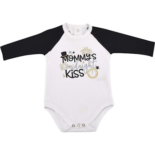 Amazon.com: Unique Baby Boy Midnight Kiss New Years Eve Raglan Layette (6 Months): Clothing, Shoes & Jewelry