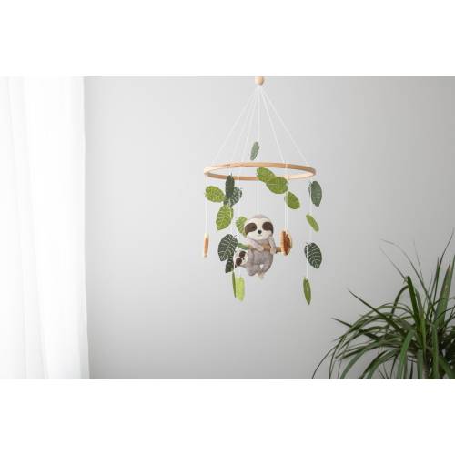 Sloth crib baby mobile, Sloth felt hanging mobile, Neutral cot nursery mobile, Animal baby boy mobile, jungle nursery decor, sloth baby girl
