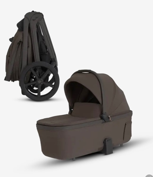 Silver Cross Cove 2 Bassinet - Compact, Comfortable & Stylish
