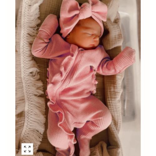 Organic Waffle Ruffle Zip Footie, Pink – SpearmintLOVE