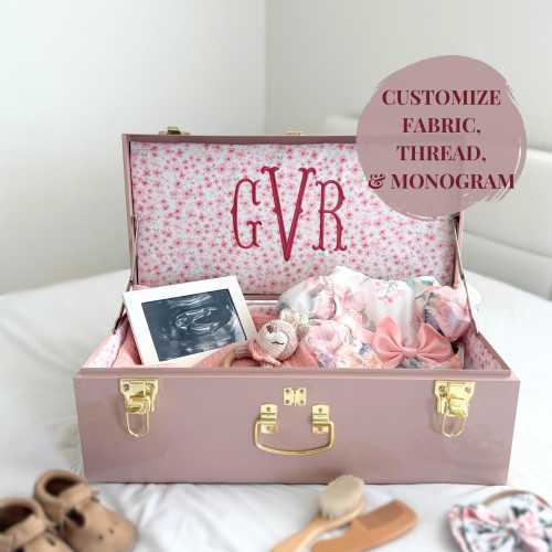 Personalized Baby Keepsake Trunk Large Storage Gift for Newborn Nursery Gift Monogram Design Custom Chest Infant Present Gender Reveal Box