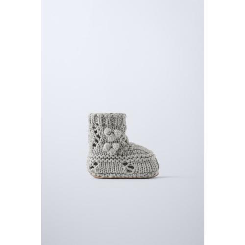 EMBROIDERED BOOTIES