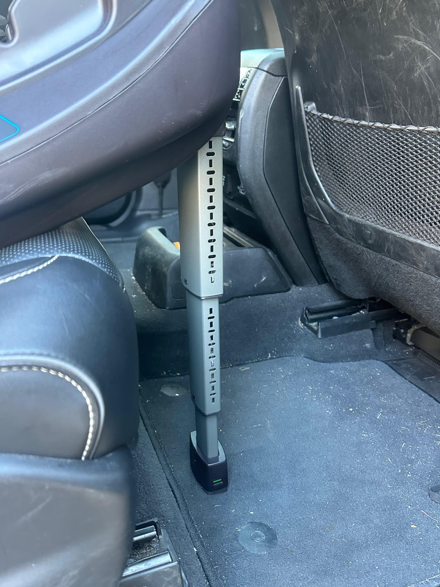 The stability leg on the Nuna Pipa Rx.