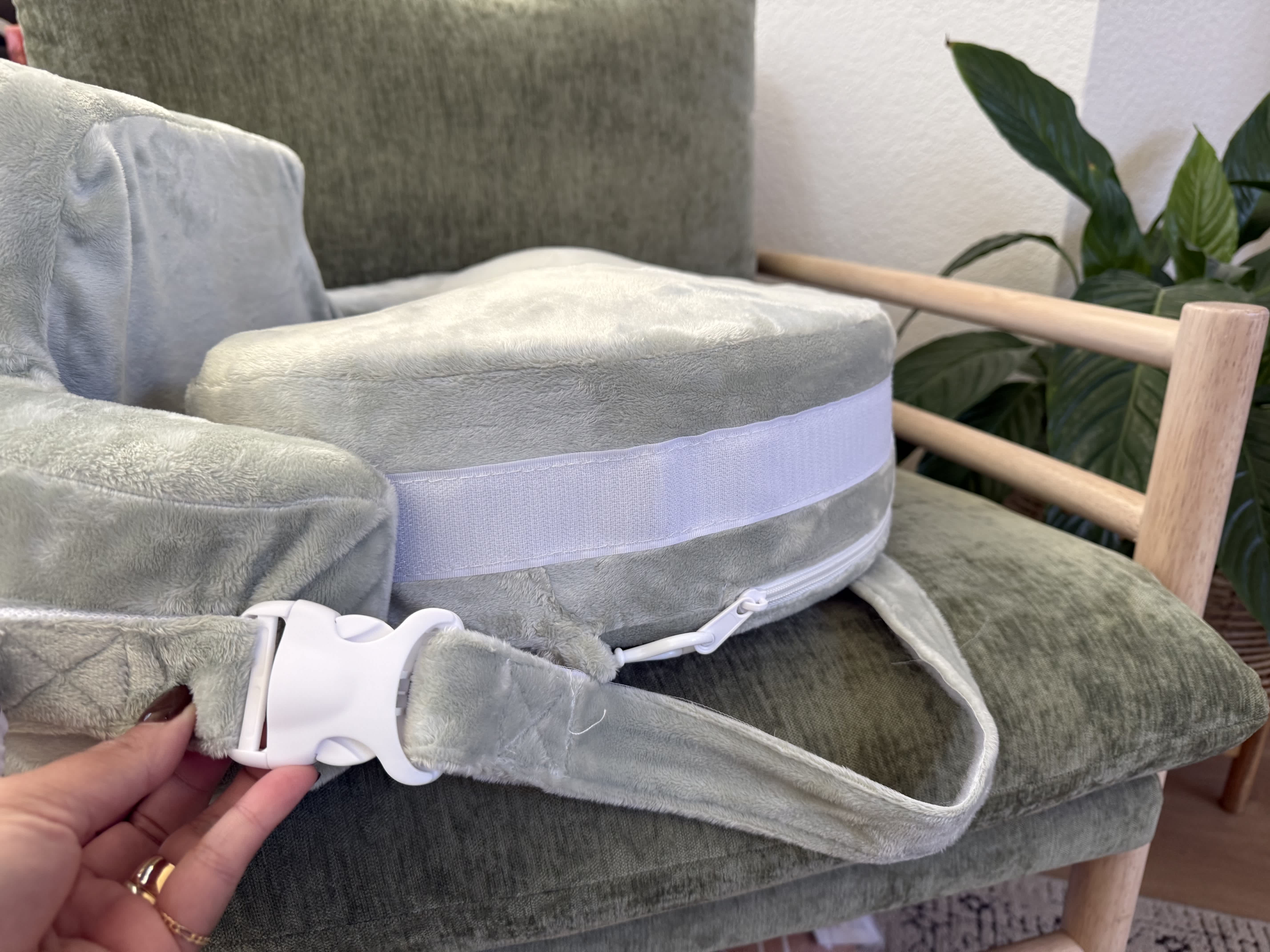 My brest Friend buckle photo.