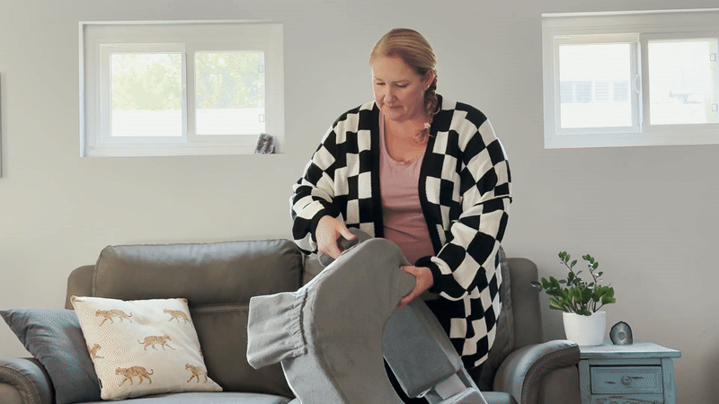 Using the My Brest Friend Plus Size Nursing Pillow.