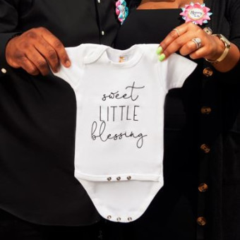 Ashley & Glenn's Baby Registry Photo.