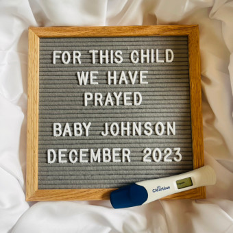 Amber & Michael’s Baby Registry Photo.