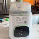 Video of Momcozy Kleanpal in use thumbnail.